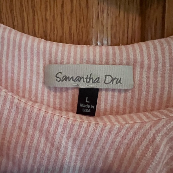 Off the shoulder striped ruffle shirt size L - Picture 3 of 3